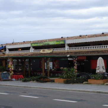 Restaurants, Bars and Nightlife